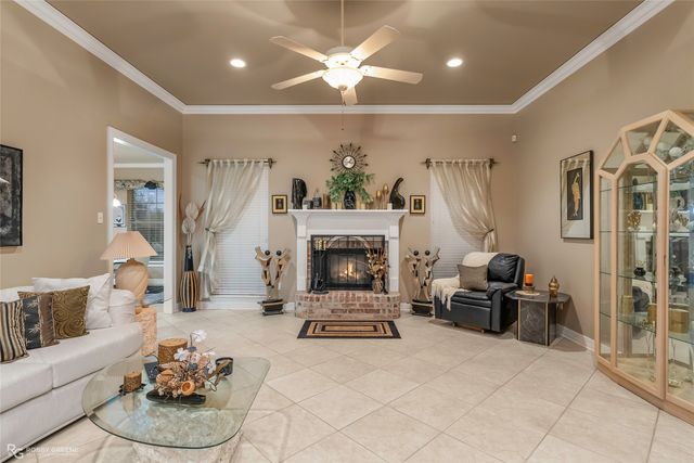 1817 Castlewood Drive, Bossier City, LA 71111