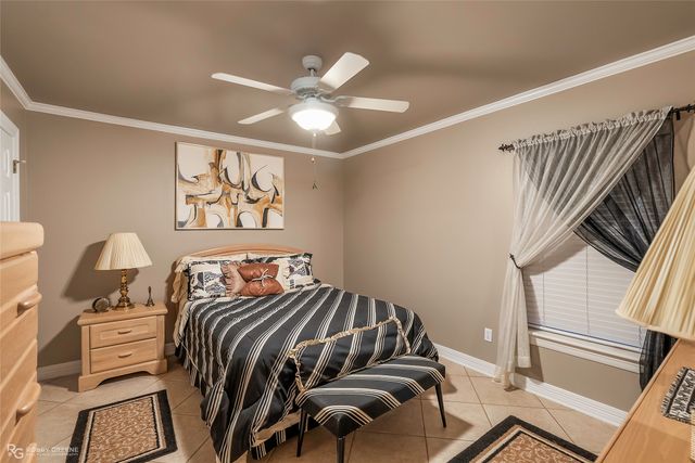 1817 Castlewood Drive, Bossier City, LA 71111