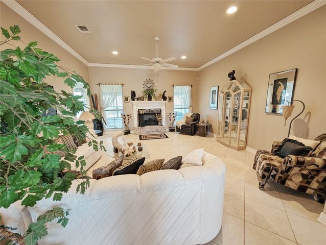 1817 Castlewood Drive, Bossier City, LA 71111