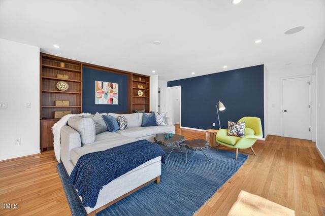 127 Glendale Drive, Chapel Hill, NC 27514