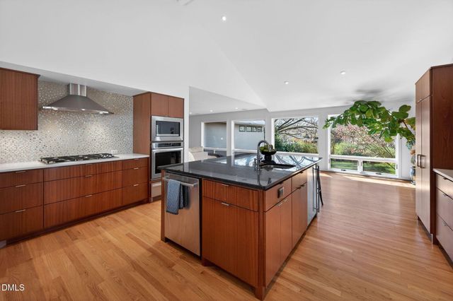 127 Glendale Drive, Chapel Hill, NC 27514