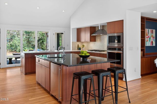 127 Glendale Drive, Chapel Hill, NC 27514