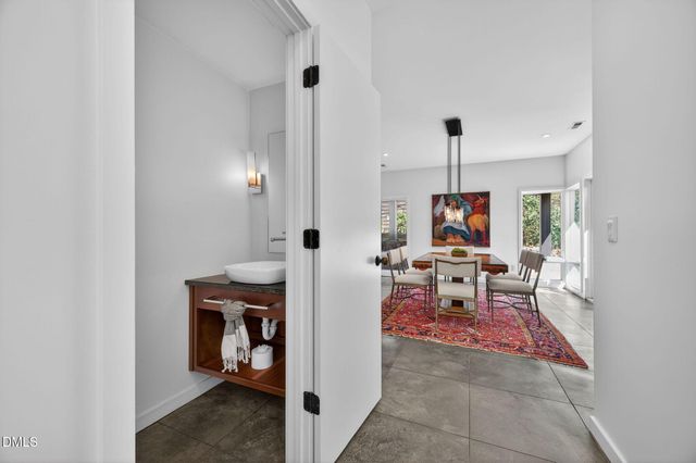 127 Glendale Drive, Chapel Hill, NC 27514