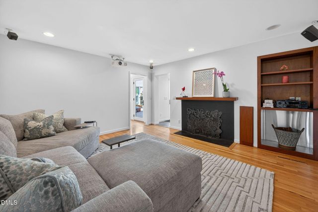 127 Glendale Drive, Chapel Hill, NC 27514