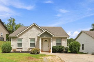 915 17th Ave, E, Springfield, TN 37172