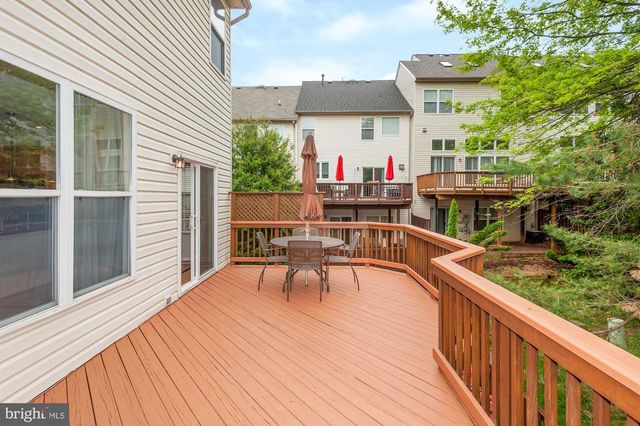 12489 LUCAS DR, Fairfax, VA 22033