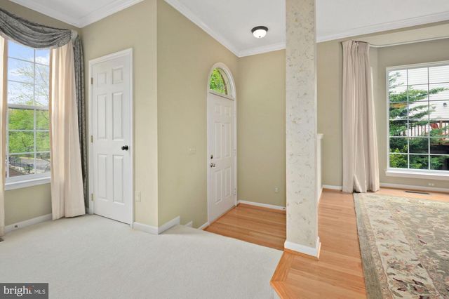 12489 LUCAS DR, Fairfax, VA 22033