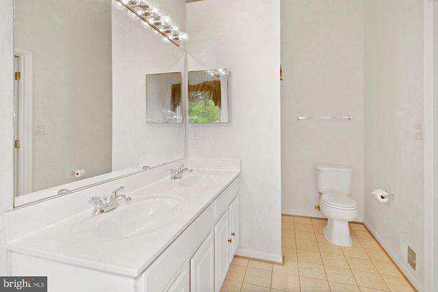 12489 LUCAS DR, Fairfax, VA 22033