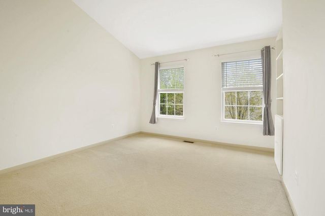 12489 LUCAS DR, Fairfax, VA 22033