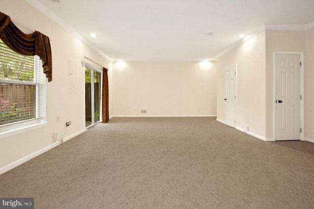 12489 LUCAS DR, Fairfax, VA 22033