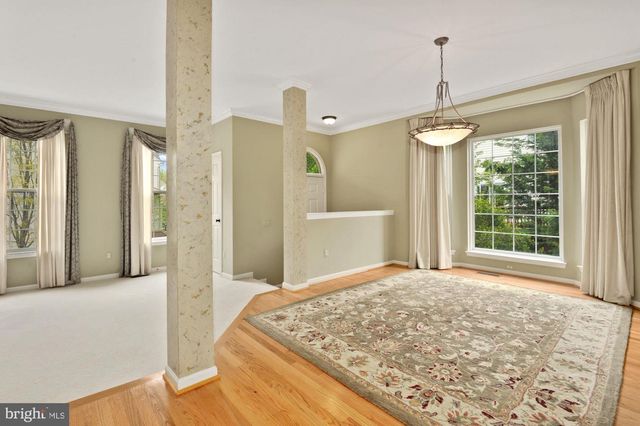 12489 LUCAS DR, Fairfax, VA 22033