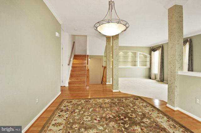 12489 LUCAS DR, Fairfax, VA 22033