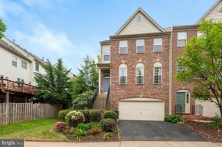 12489 LUCAS DR, Fairfax, VA 22033
