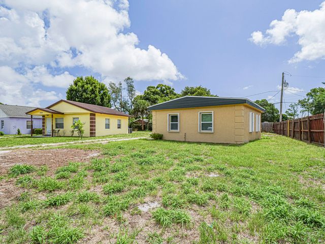 4716 29th Avenue, Vero Beach, FL 32967