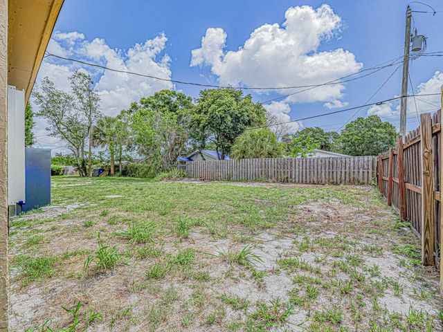 4716 29th Avenue, Vero Beach, FL 32967