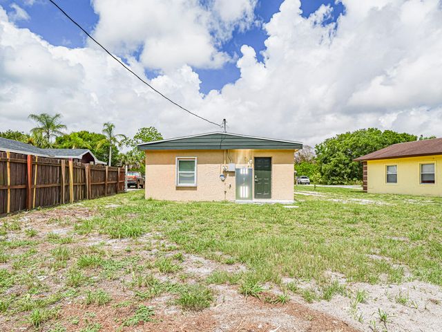 4716 29th Avenue, Vero Beach, FL 32967