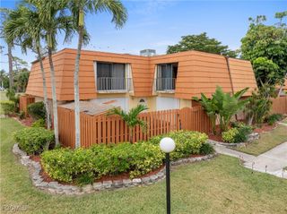 1702 Park Meadows DR 1, Fort Myers, FL 33907