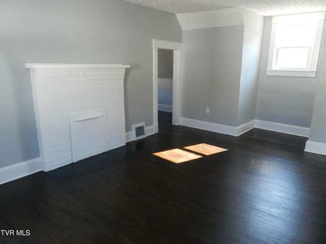 460 Park Street, Gate City, VA 24251