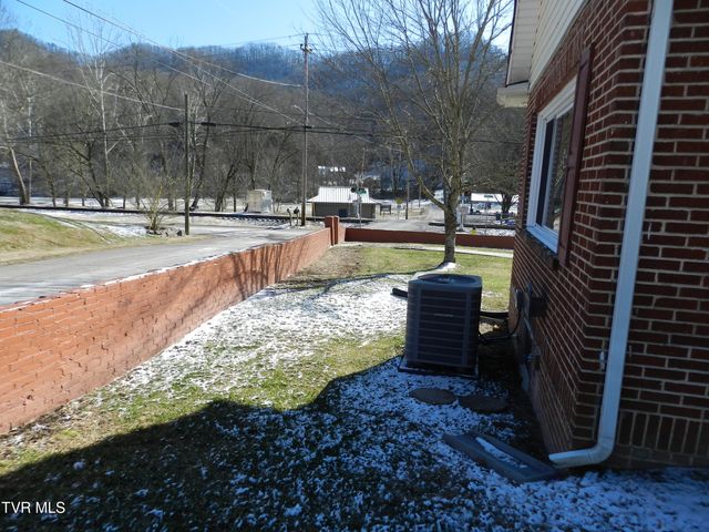 460 Park Street, Gate City, VA 24251