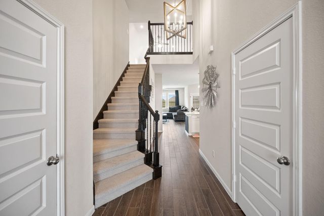 14910 Lake Shore Avenue, Mont Belvieu, TX 77523