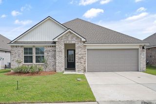 15820 Loussier Dr, Zachary, LA 70791