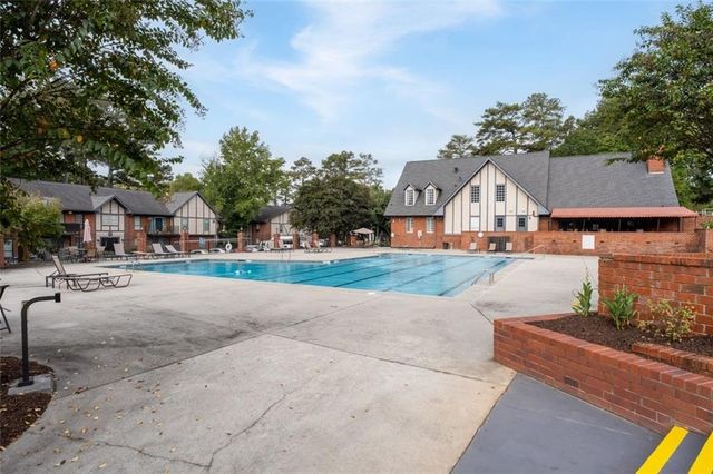 6851 Roswell Road D28, Atlanta, GA 30328