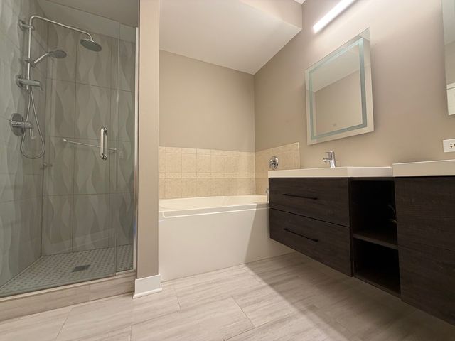 720 Prestwick Lane 504, Wheeling, IL 60090