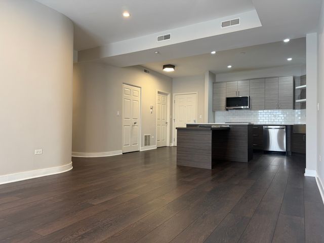 720 Prestwick Lane 504, Wheeling, IL 60090