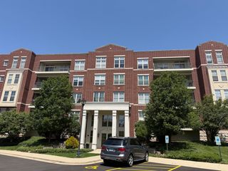 720 Prestwick Lane 504, Wheeling, IL 60090