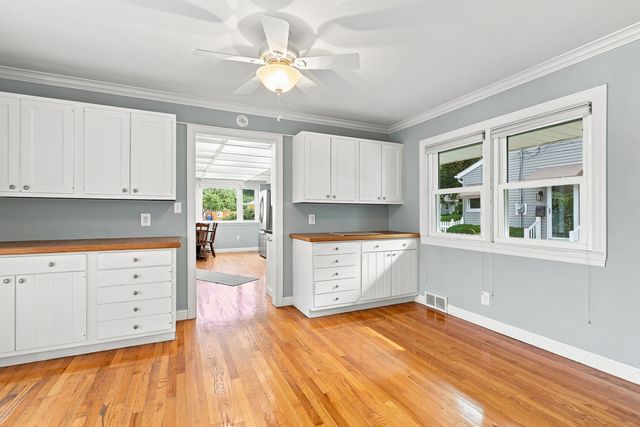 2520 30th Ave Court, Moline, IL 61265