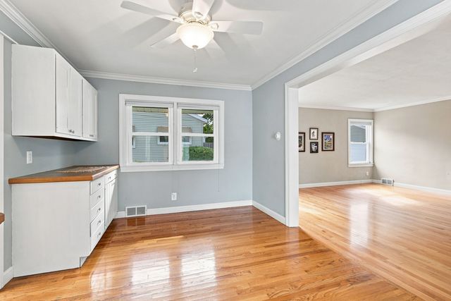 2520 30th Ave Court, Moline, IL 61265