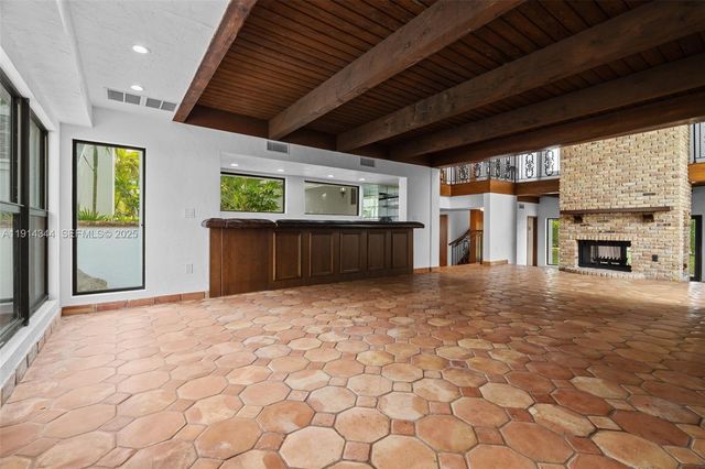 20215 W Oak Haven Circle, Miami, FL 33179
