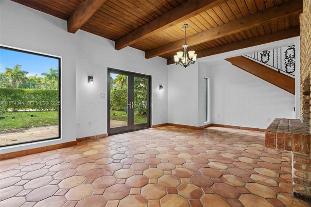 20215 W Oak Haven Circle, Miami, FL 33179
