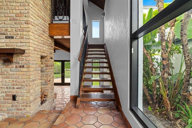20215 W Oak Haven Circle, Miami, FL 33179