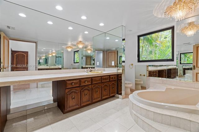 20215 W Oak Haven Circle, Miami, FL 33179