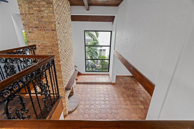 20215 W Oak Haven Circle, Miami, FL 33179