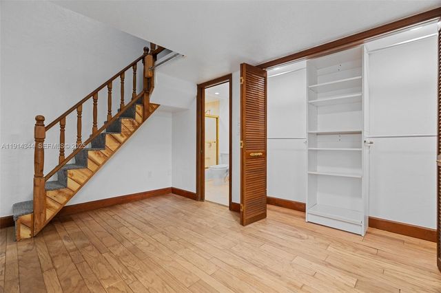 20215 W Oak Haven Circle, Miami, FL 33179