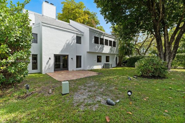 20215 W Oak Haven Circle, Miami, FL 33179