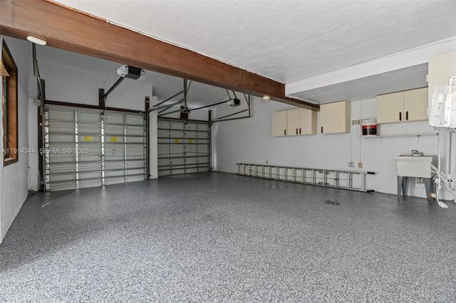 20215 W Oak Haven Circle, Miami, FL 33179