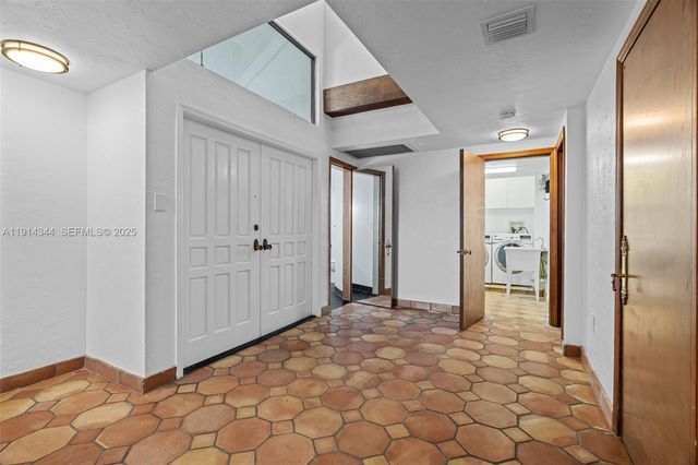 20215 W Oak Haven Circle, Miami, FL 33179