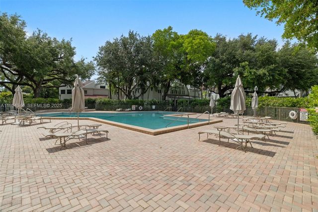 20215 W Oak Haven Circle, Miami, FL 33179