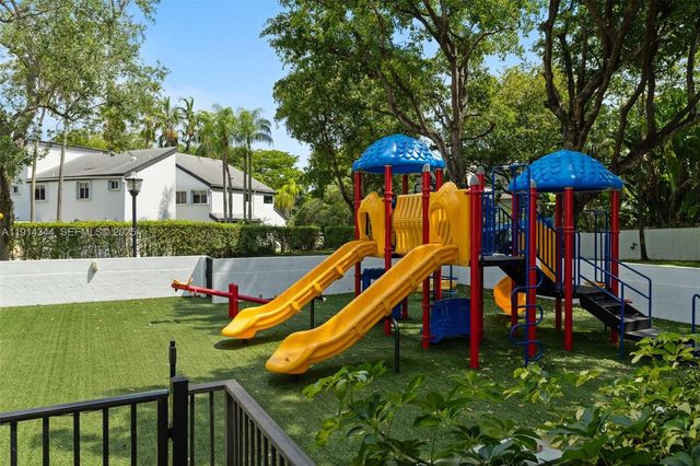 20215 W Oak Haven Circle, Miami, FL 33179