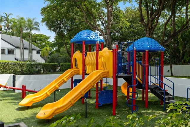20215 W Oak Haven Circle, Miami, FL 33179