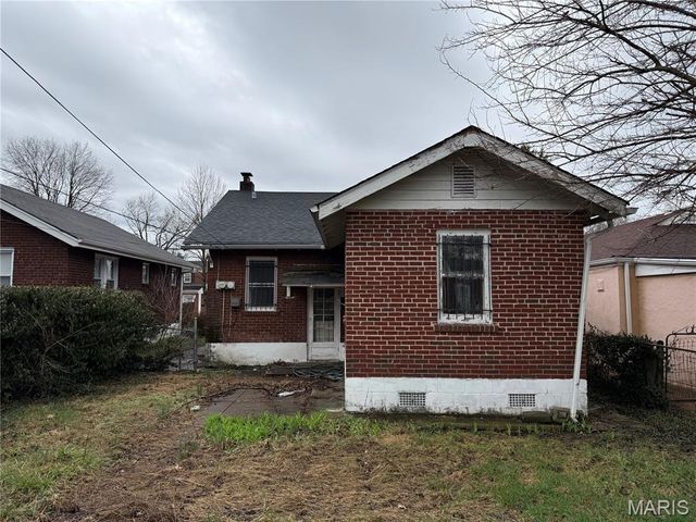 8249 Appleton Drive, University City, MO 63132