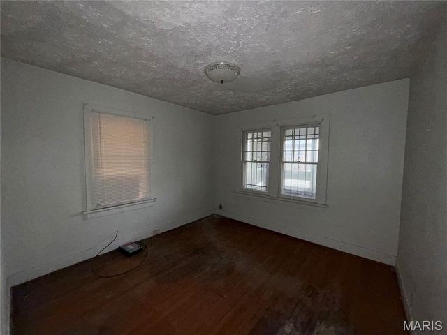 8249 Appleton Drive, University City, MO 63132