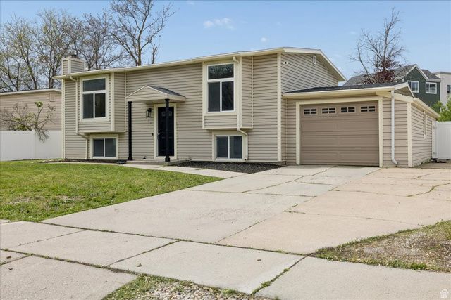 556 KIMBALL DR, Layton, UT 84041