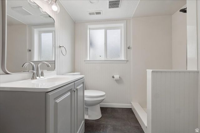 556 KIMBALL DR, Layton, UT 84041