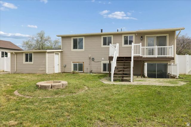 556 KIMBALL DR, Layton, UT 84041