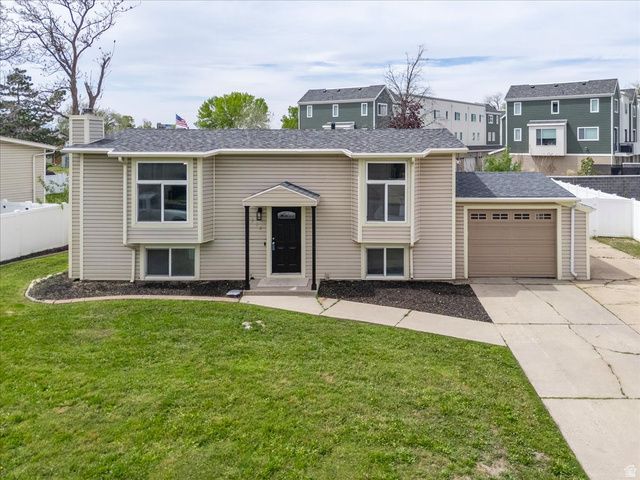 556 KIMBALL DR, Layton, UT 84041