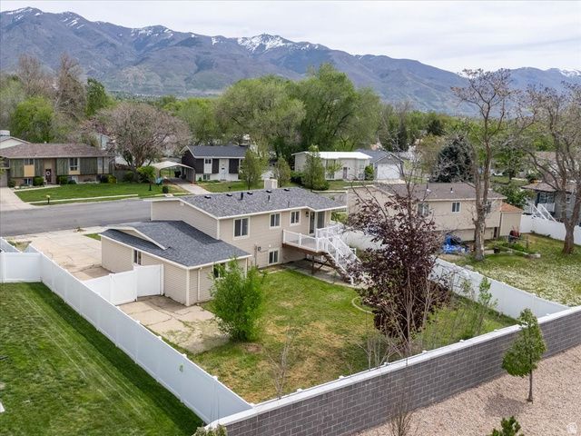 556 KIMBALL DR, Layton, UT 84041